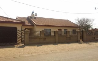 3 Bedroom House in Orange Farm