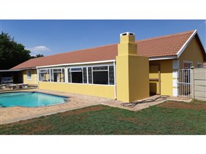 3 Bed House in Rothdene