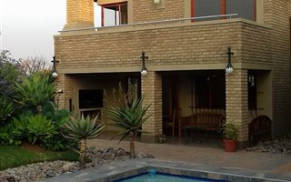 2 ha Farm in Rietfontein