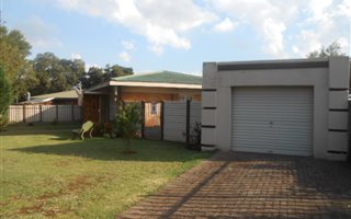 3 Bedroom House in Vanderbijlpark CW