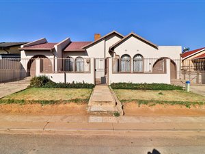 3 Bed House in Eldorado Park