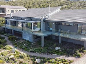 3 Bed House in Breakwater Bay Eco Estate