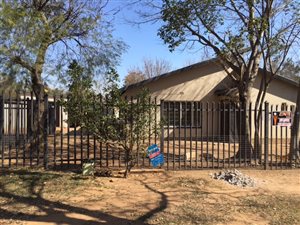 3 Bedroom House in Erasmus