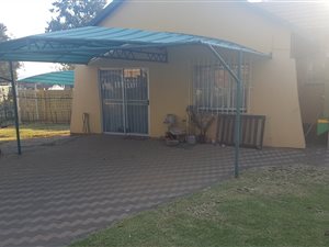 3 Bed House in Brackendowns
