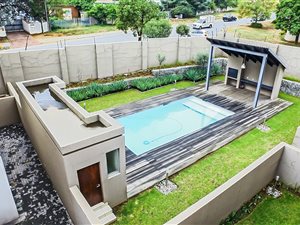 2 Bed Apartment in Bryanston
