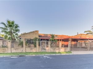 5 Bed House in Rouxville