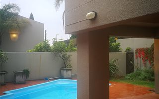 3 Bedroom Townhouse in Waterkloof Heights