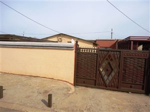 2 Bedroom House in Mamelodi East