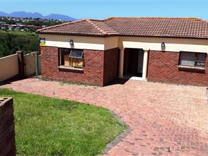 3 Bedroom House in Pacaltsdorp