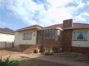 3 Bedroom House in Bothasrus