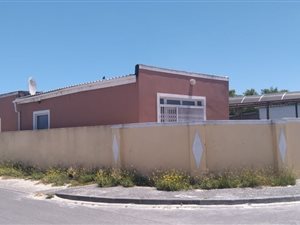 3 Bed House in Mfuleni