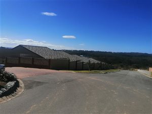 3 Bed Townhouse in Beacon Bay
