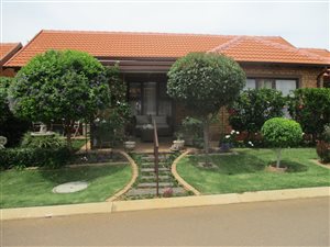 2 Bed Apartment in Willow Park Manor