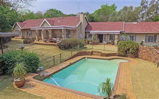 4 Bedroom House in Bryanston West