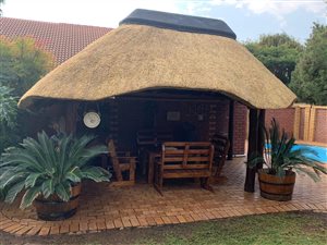 5 Bed Townhouse in Die Wilgers