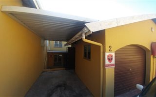 3 Bedroom House in Chatsworth Central