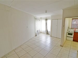 1 Bed Garden Cottage in Van Dyk Park