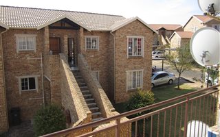 2 Bedroom Apartment in Strubens Valley
