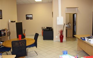 54 m² Office Space in Melodie