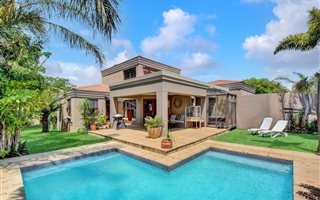 4 Bedroom House in Olivedale