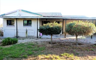 2 Bedroom House in Scheepers Heights
