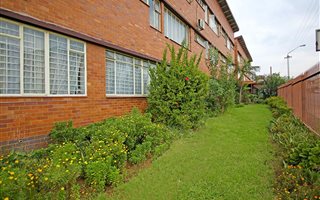 1.5 Bedroom Apartment in Gezina
