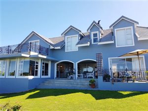 3 Bed House in Pezula Golf Estate