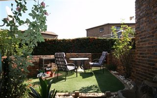 2 Bedroom Apartment in Liefde en Vrede