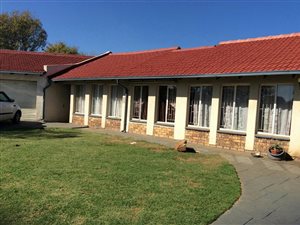 4 Bed House in Brakpan North