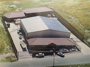 1300 m² Commercial space in Laser Park