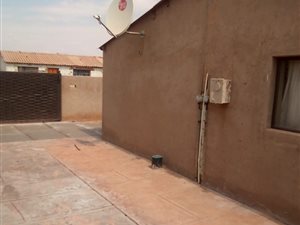 2 Bed House in Zola