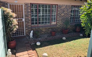 2 Bedroom Apartment in Rietfontein
