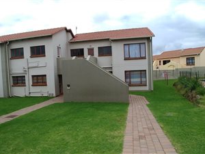 2 Bedroom Apartment in Mondeor