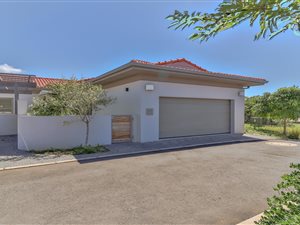 3 Bed House in Lazuli Estate