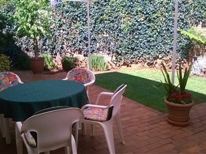 2 Bed House in Lynnwood Glen