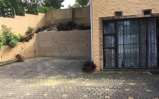 1 Bedroom House in Durban North