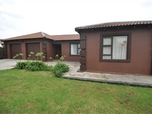 6 Bed House in Amajuba Park