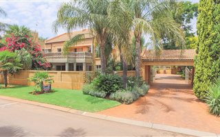 4 Bedroom House in Centurion Golf Estate