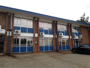 1099 m² Industrial space in Wilbart