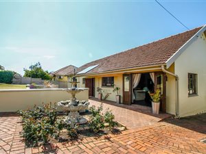 3 Bed House in Durban North