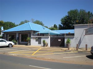 440 m² Commercial space in Edendale
