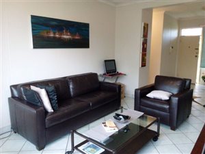 2 Bedroom Flat in Queenswood