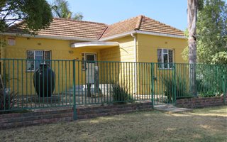 3 Bedroom House in Ashton