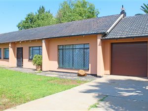 3 Bed House in General Alberts Park