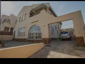 4 Bed House in Sydenham
