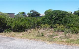 982 m² Land available in Gouritsmond