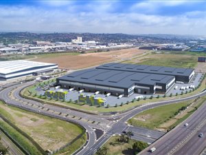 12000 m² Commercial space in Jacobs