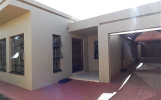 3 Bedroom House in Moroka