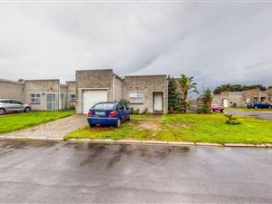 3 Bed House in Highbury