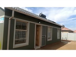 3 Bedroom House in Alberton